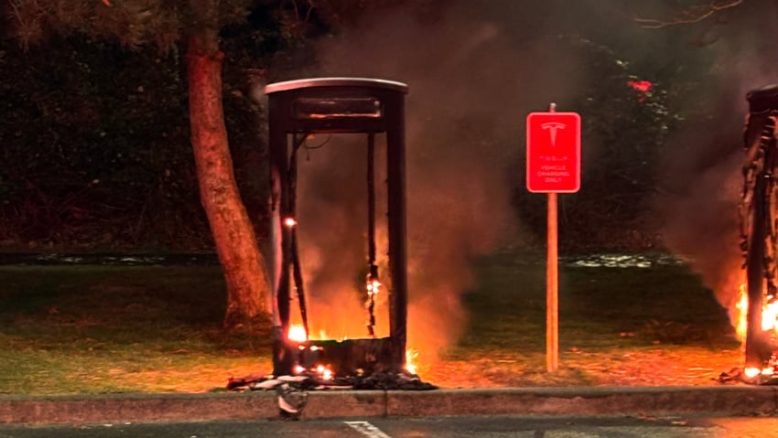 Nanaimo Tesla charging station attacked